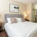 Landing Modern Apartment With Amazing Amenities