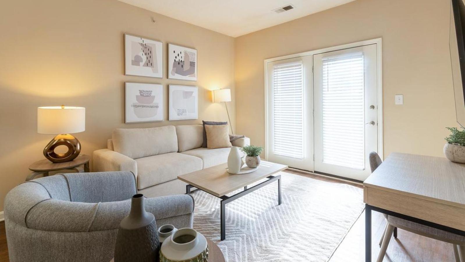 Landing Modern With Amazing Amenities Apartment Louisville