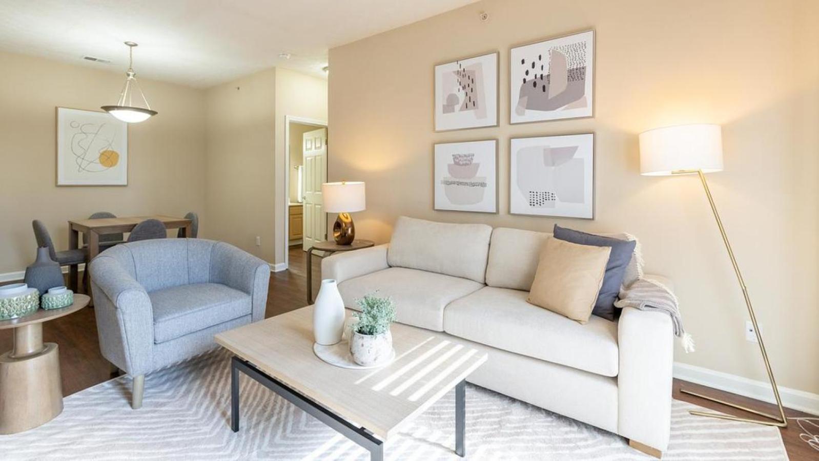 Landing Modern With Amazing Amenities Louisville