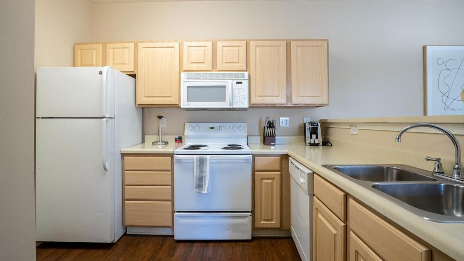 Landing Modern With Amazing Amenities Apartment Louisville